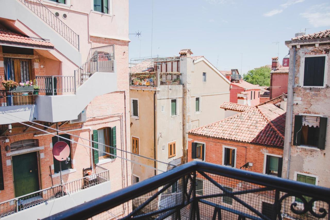 Ca Giardini Apartments In Biennale By Bricola Apartments Венеция Экстерьер фото