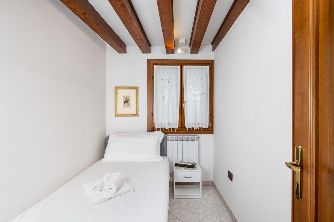 Ca Giardini Apartments In Biennale By Bricola Apartments Венеция Экстерьер фото