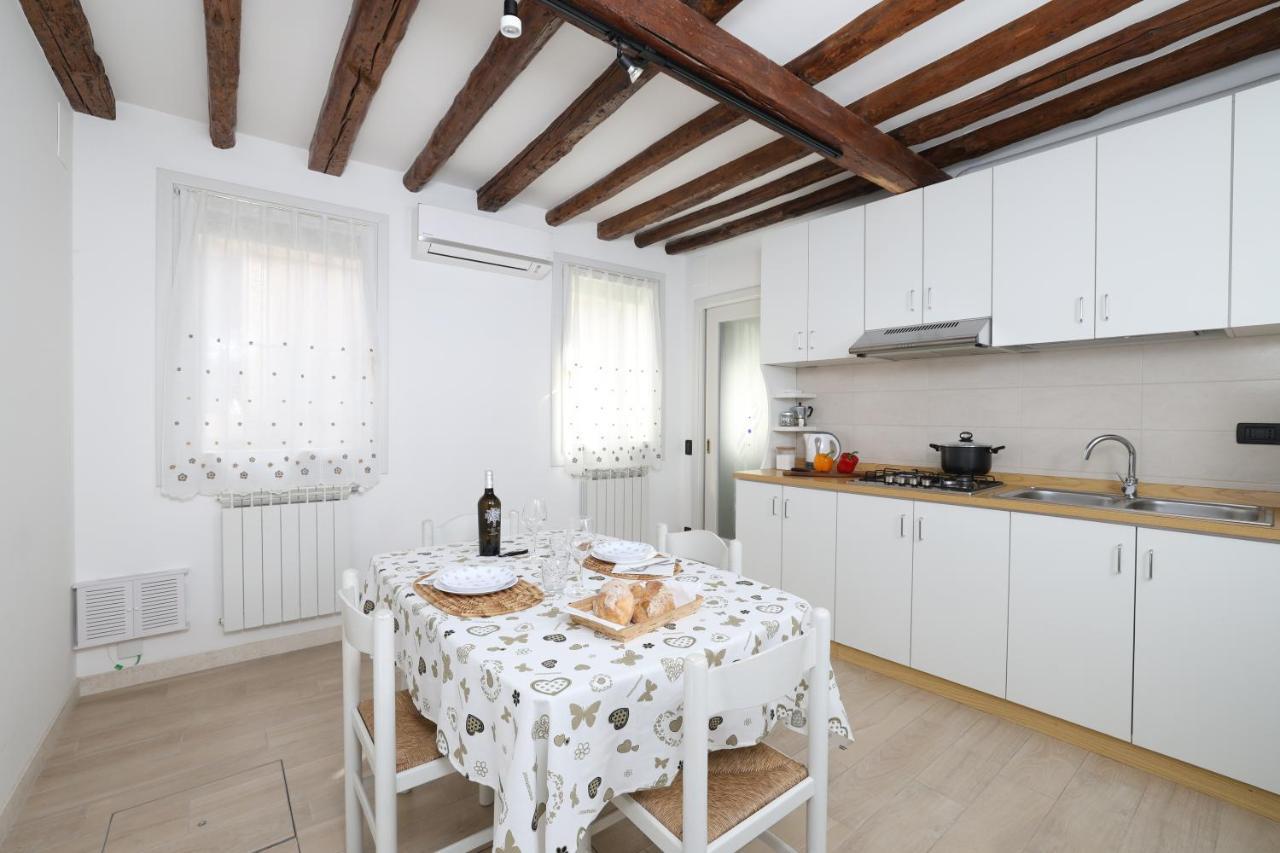 Ca Giardini Apartments In Biennale By Bricola Apartments Венеция Экстерьер фото